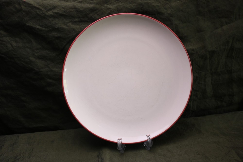 Noritake Colorwave Raspberry Red 4 pc Dinner Clematis Salad Plates Dinner Mugs