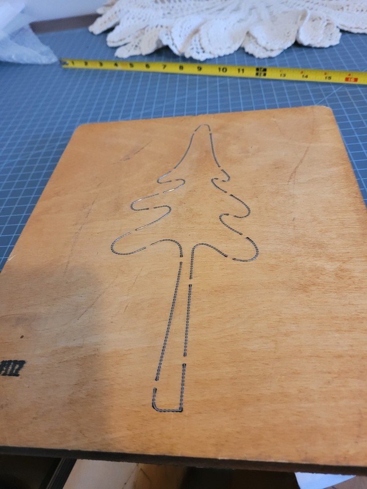 Accucut Cedar tree jumbo studio die