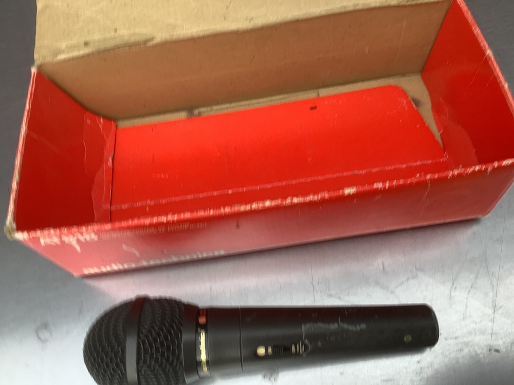 VINTAGE AUDIO TECHNICA AT 818 MICROPHONE