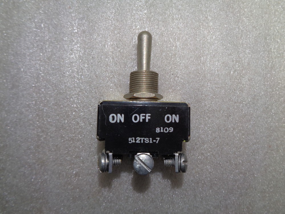 MICROSWITCH AIRCRAFT TOGGLE SWITCH 512TS1-7 NEW (LAST ONES)