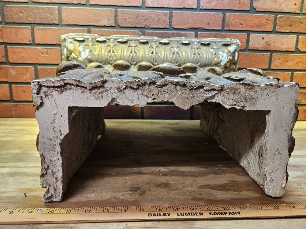 Vintage Column Capital Pilaster