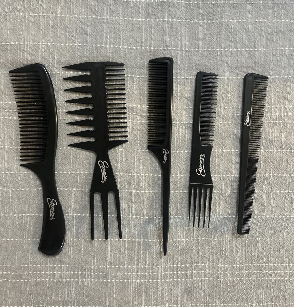 Vintage Expressions Combs Bundle Of 5 Excellent Condition