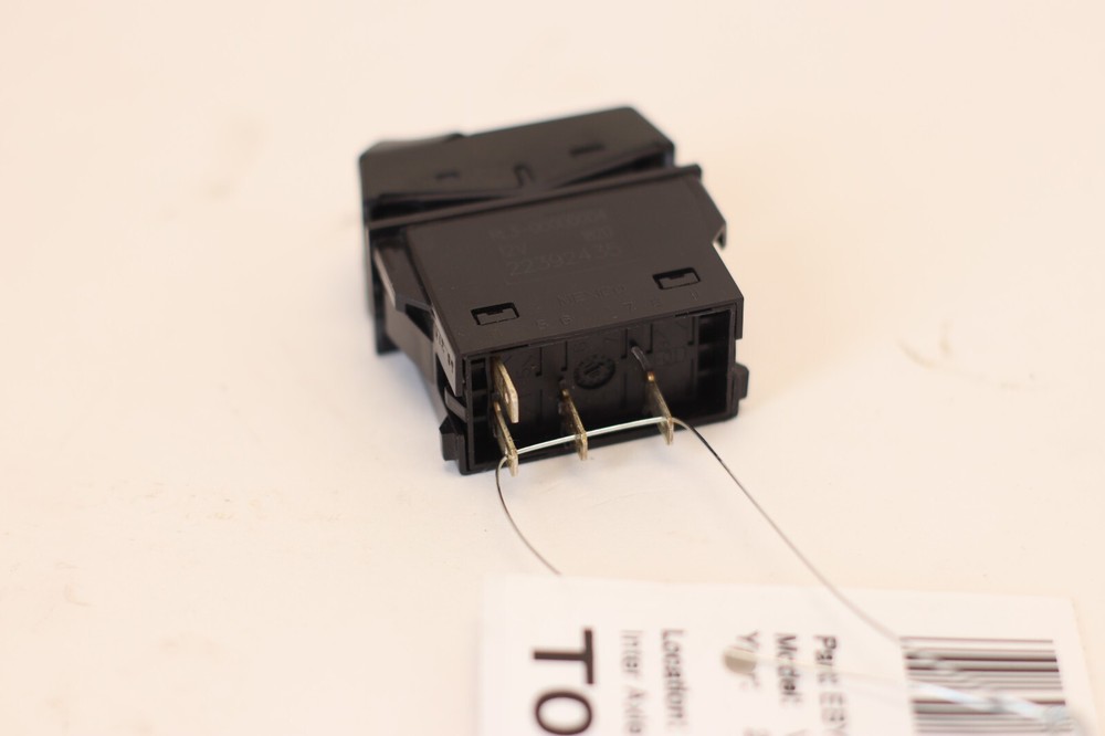 2019-2023 VOLVO VNL D13 FRONT DASHBOARD DASH DIFFERENTIAL LOCK SWITCH BUTTON OEM