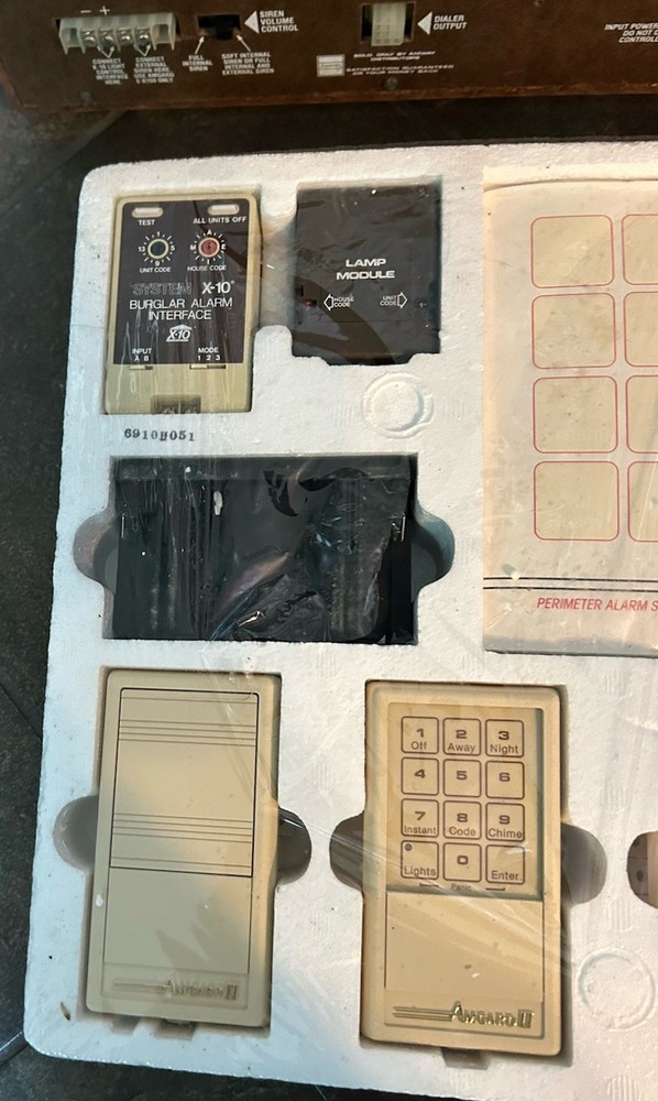 Vintage Amgard II Wireless Security System