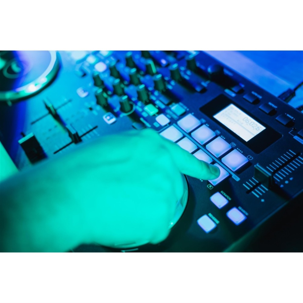 Gemini Sound GMX Versatile DJ Controller & Media Player - Compact USB/MIDI