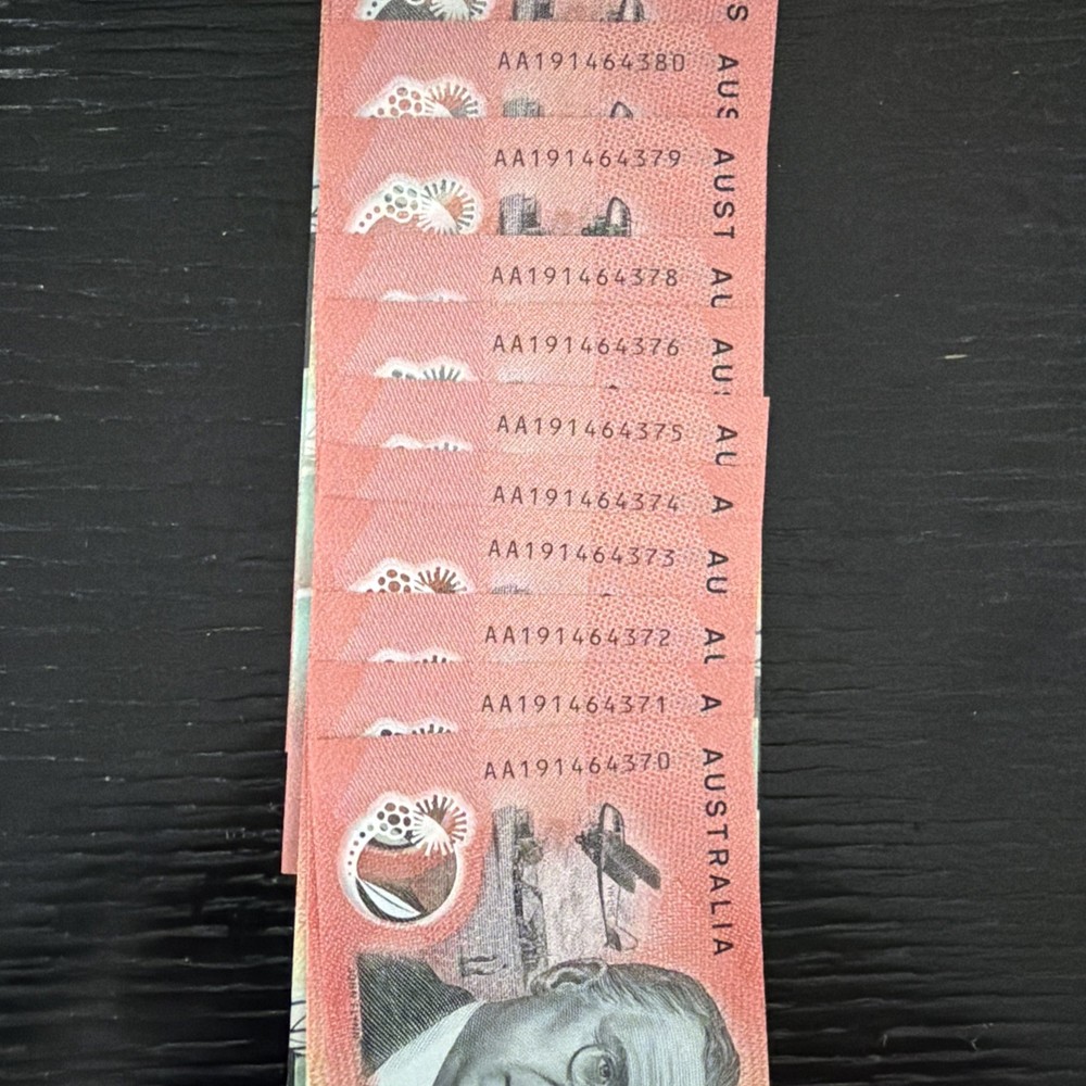 2019 $20 AA19 - Consecutive Bank Notes x 13 UNC