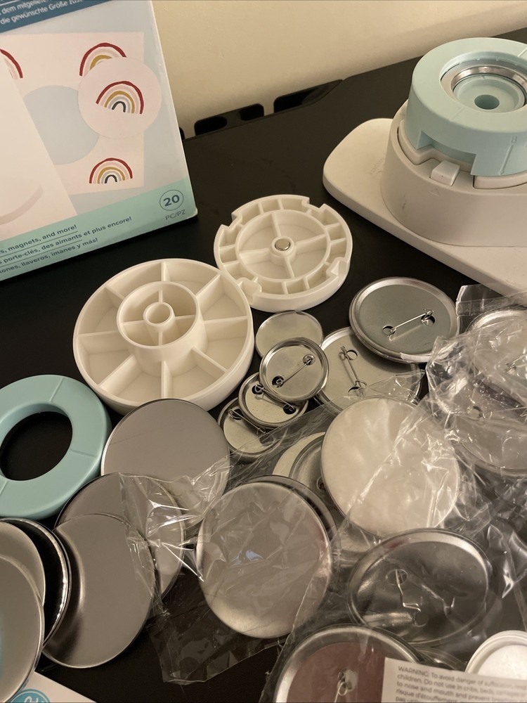 Button Press - We R Memory Keepers Kit IN ORIGINAL BOX