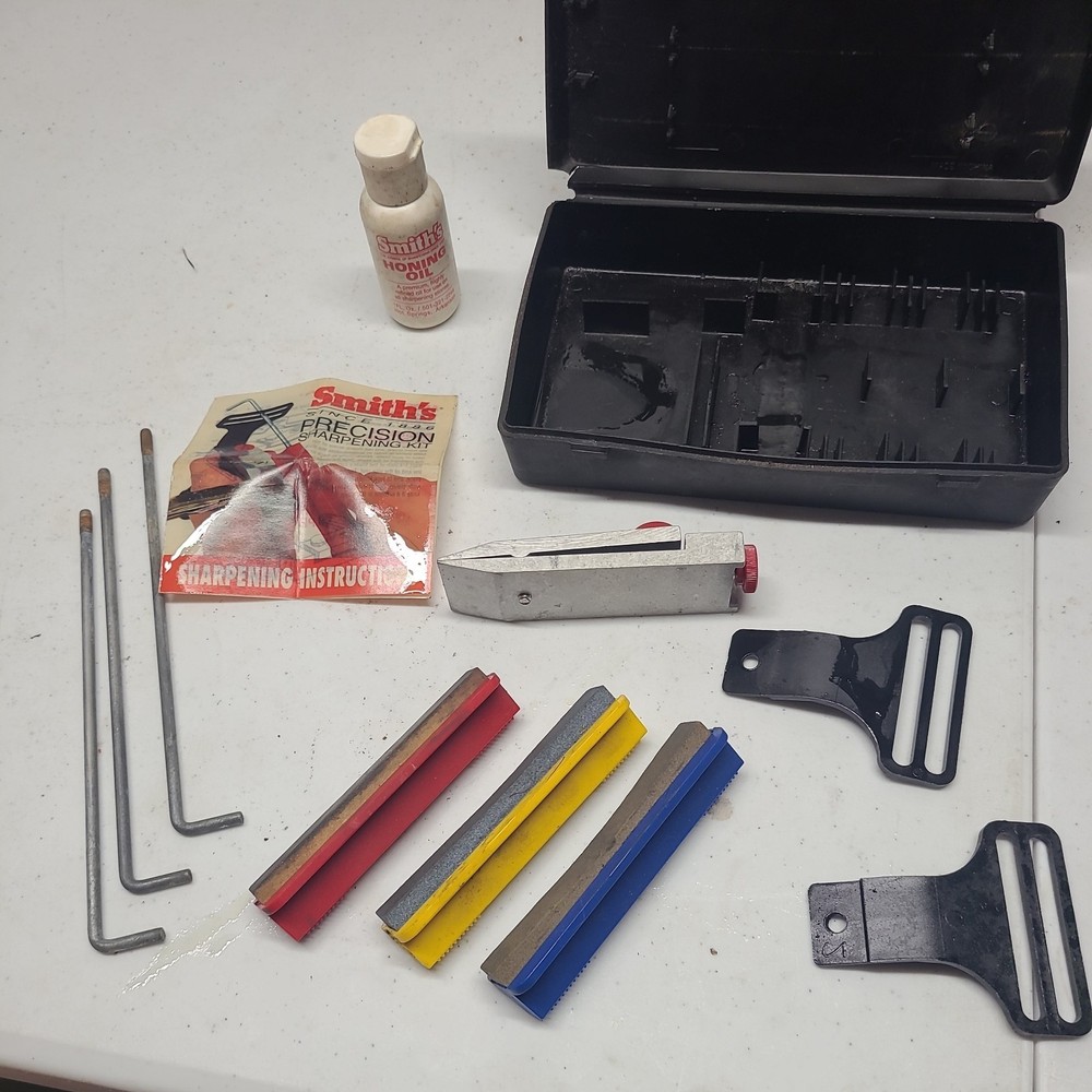 Smiths Professional Knife Sharpening Kit w/ Hardshell Case used.