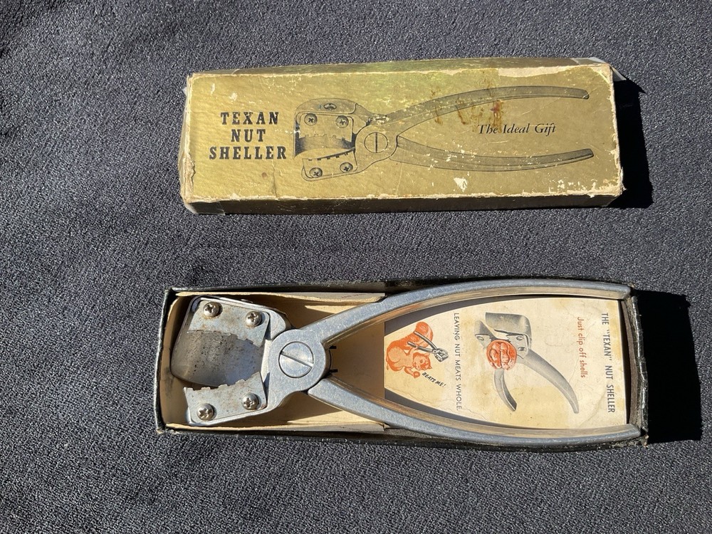 Vintage Texan Nut Sheller With Box