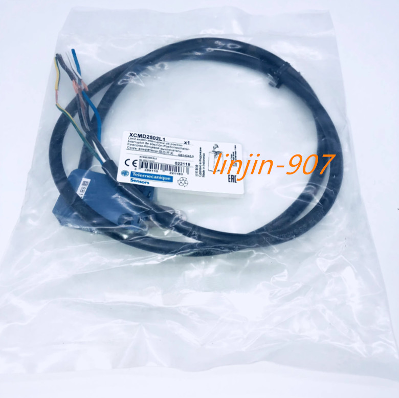 1PC Schneider Telemecanique XCMD2502L1 limit switch