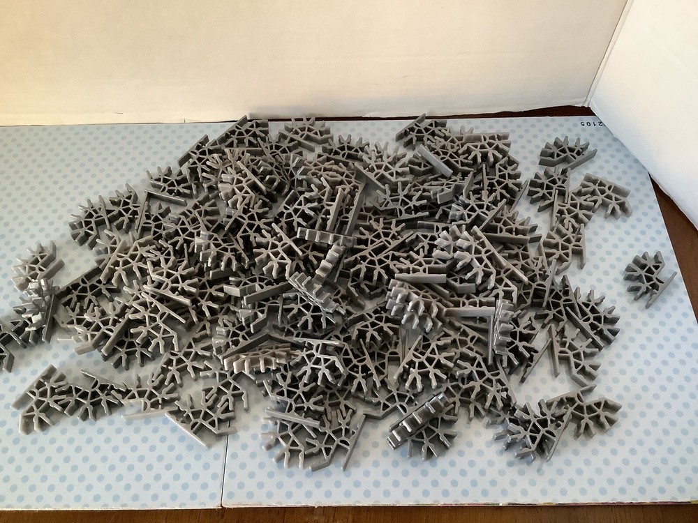 K'Nex -  Grey Silver connectors-140 in bag