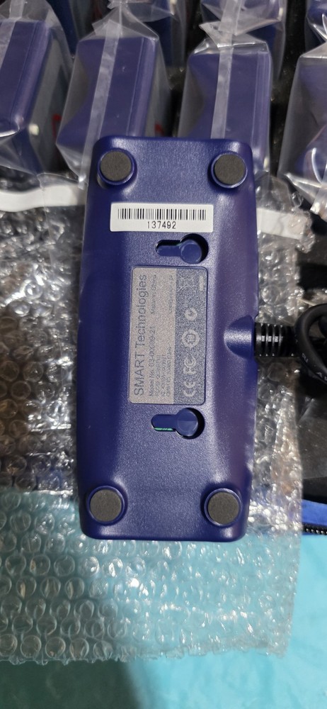 New SMART Response LE Interactive Response System Set Of 32 With Case NEW!