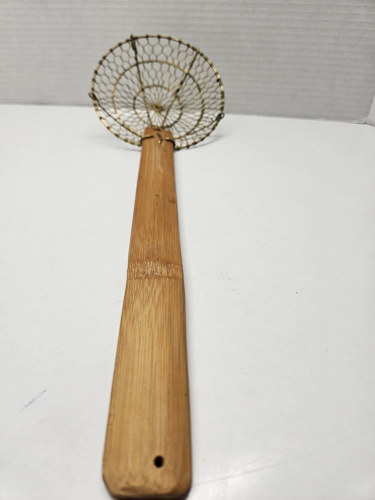 Sunrise 5" Round Brass Spider Strainer With A Bamboo Handle