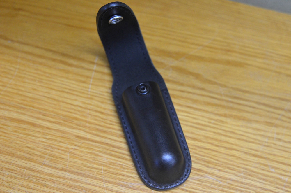 Gould Goodrich SPD  K- Mace or Flashlight Holder    (6-E)