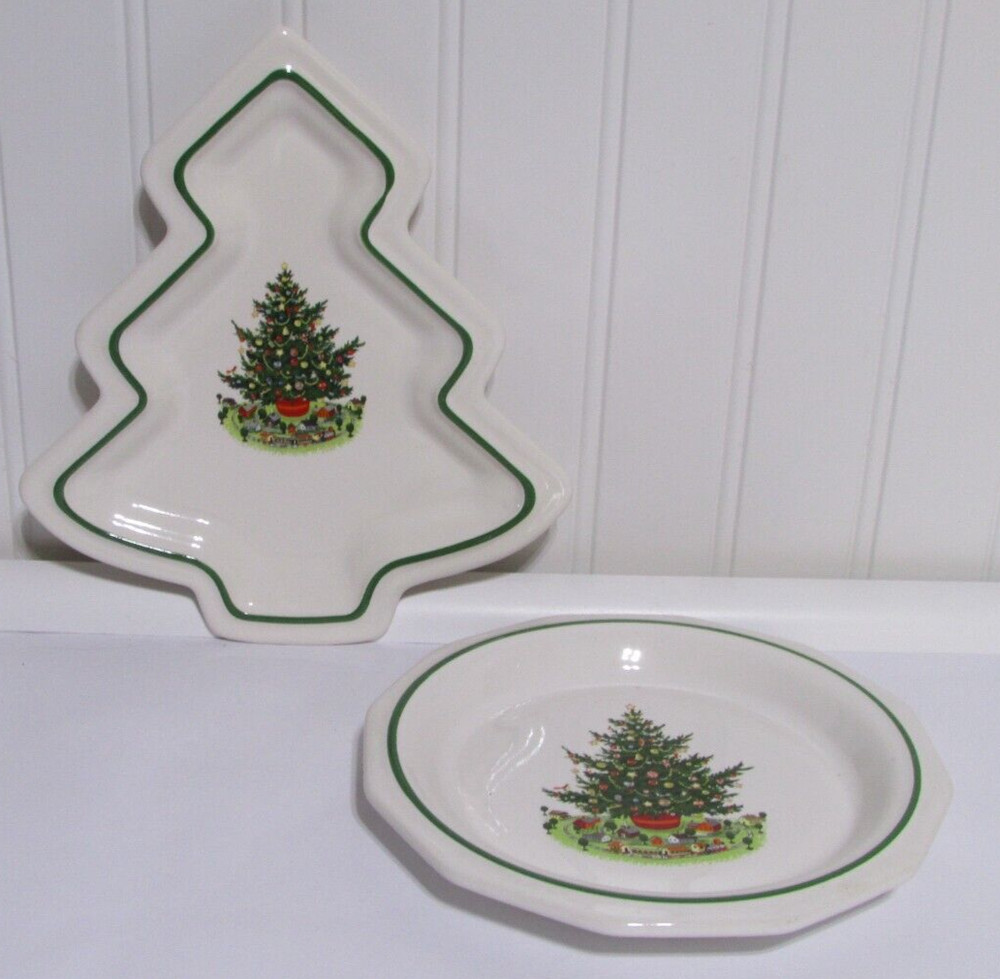 Pfaltzgraff  Christmas Heritage   Tree Plate and Bread Plate