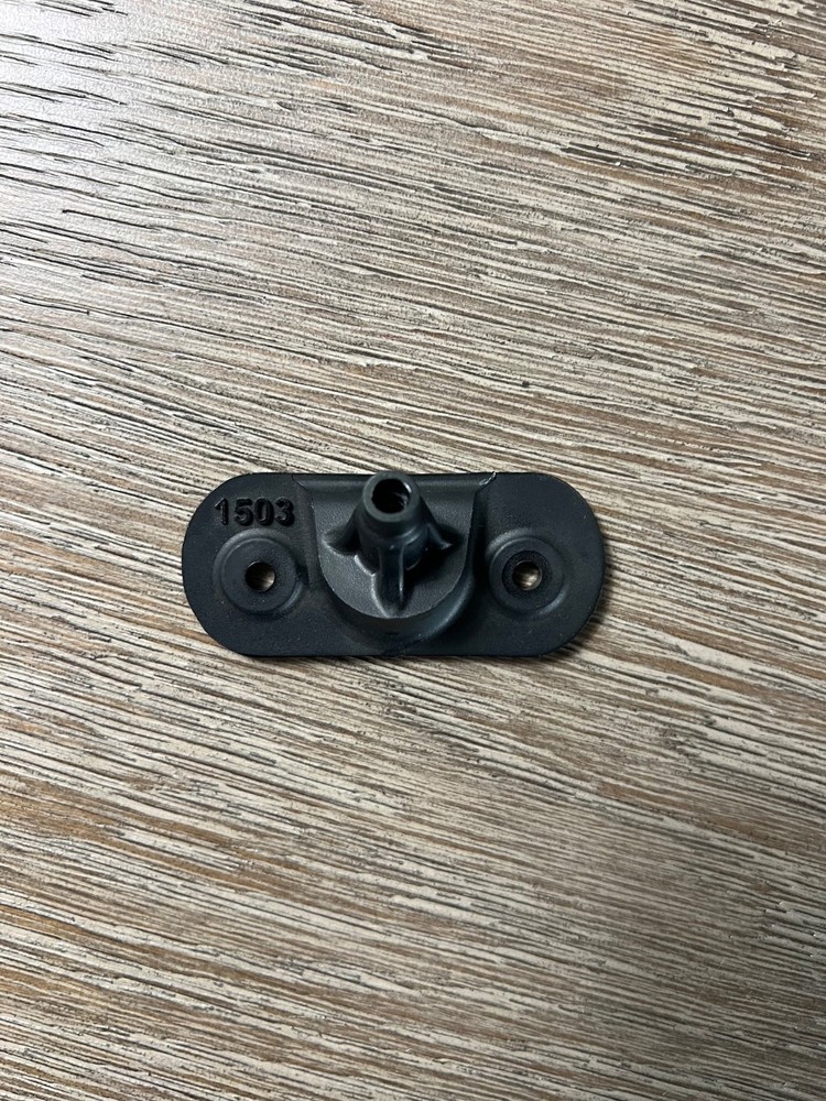 YAKIMA Replacement Lid Support Mounting Support CBX 18 Cargo Carrier