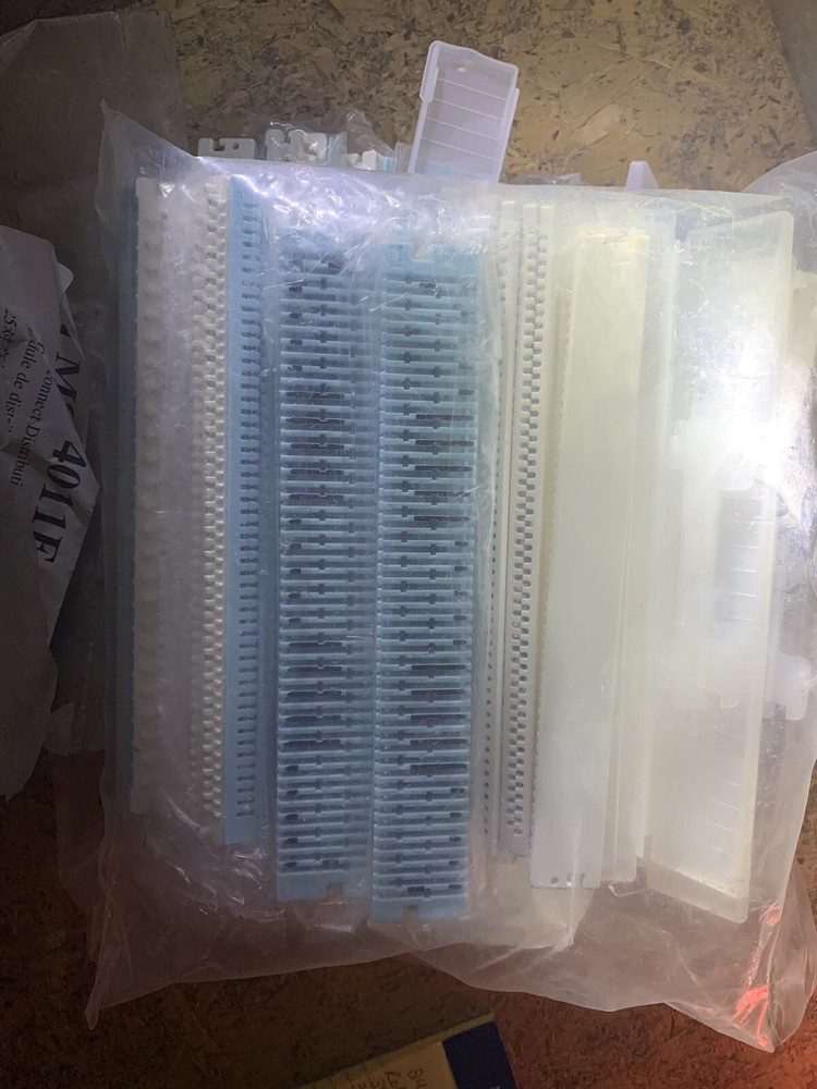 (12 Pack) 3M MS2 4011E Cross Connect Distribution Module (Blue)