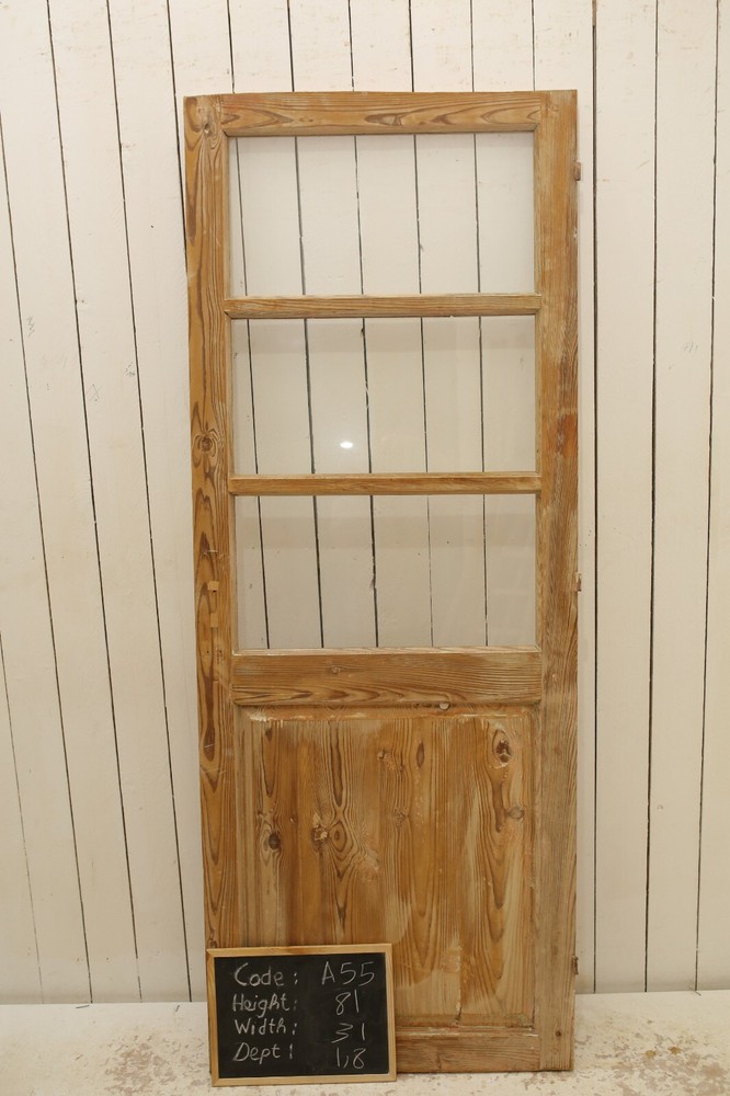VINTAGE SINGLE GLASS DOOR A55
