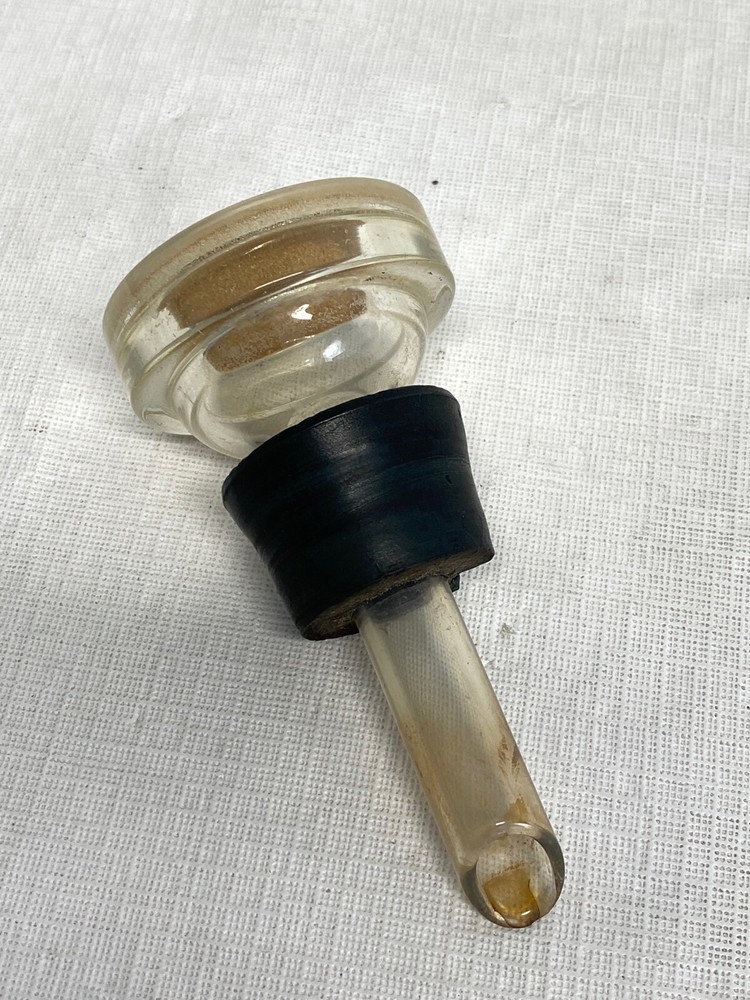 MILLIPORE Glass Graduated 300mL 47mm Fritted Microfiltration Assembly B