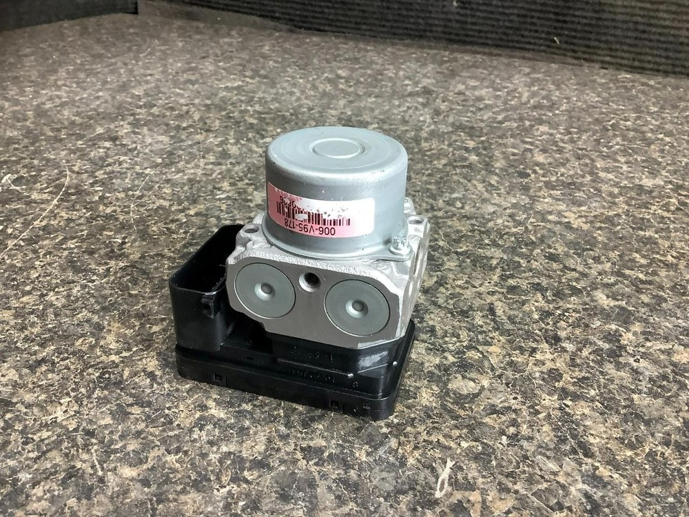 2024 Kawasaki Ninja EX500 EX 500 ABS Module Pump 9G