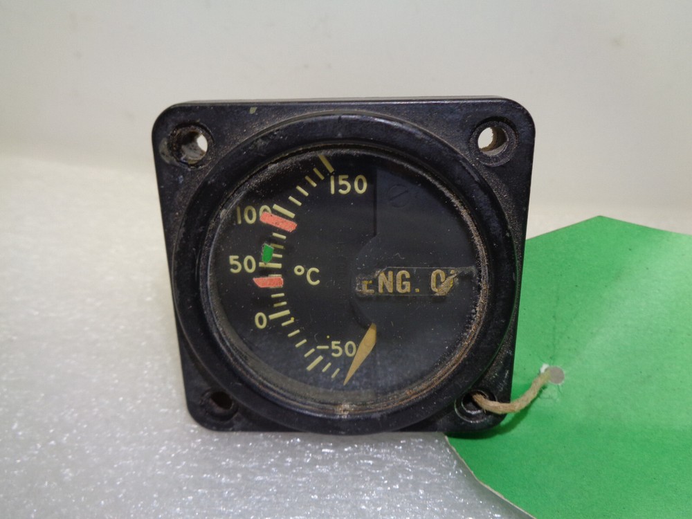LEWIS AIRCRAFT TEMPERATURE INDICATOR 147B31A / MS28009-1