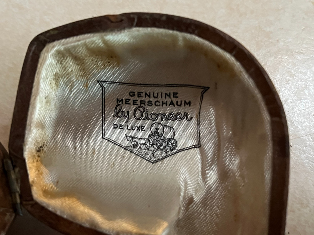 MEERSCHAUM TOBACCO PIPE CASE REAL AMBER
