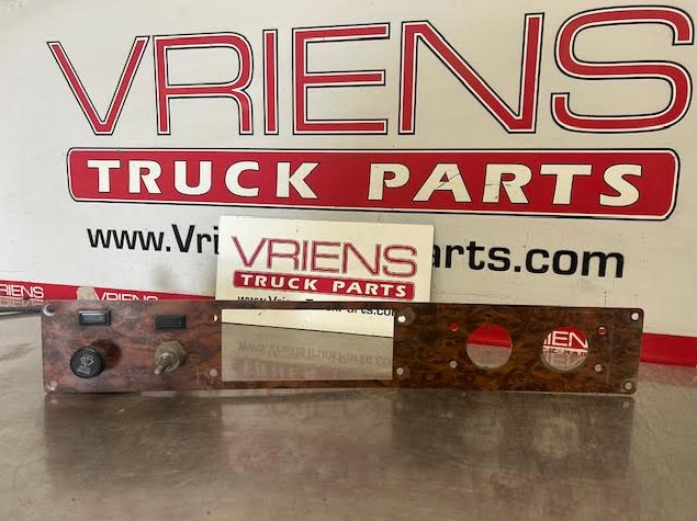 KENWORTH K176-8479 DASH PANEL