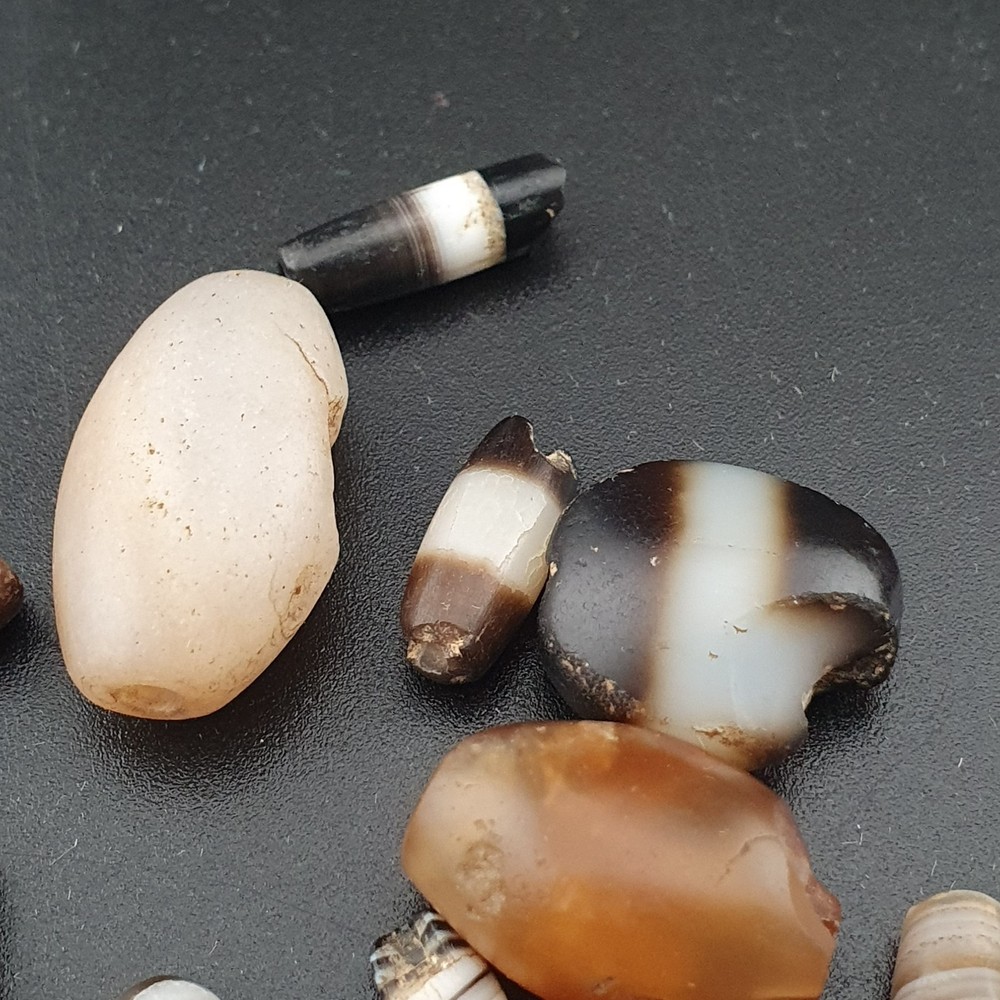 Ancient Suliemani Pattern Agate Beads Lot with Visible Damage