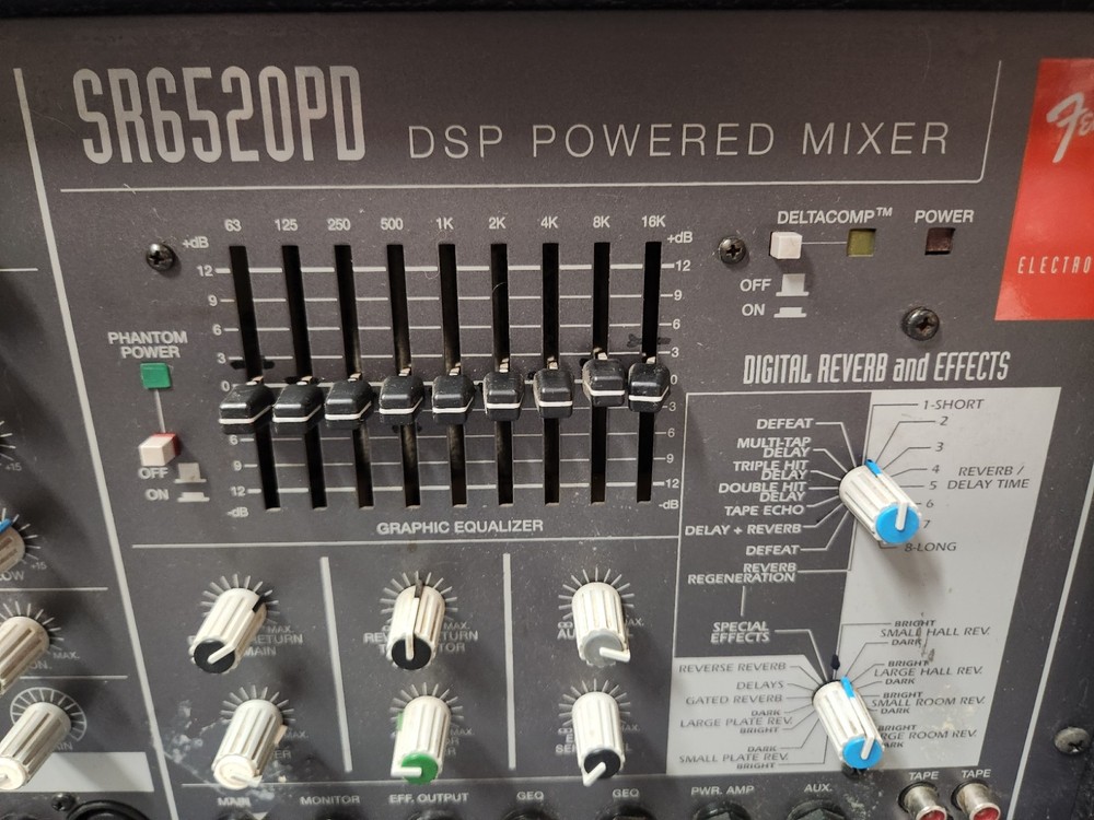 Fender SR6520PD Powered Mixer, TESTED/VG+