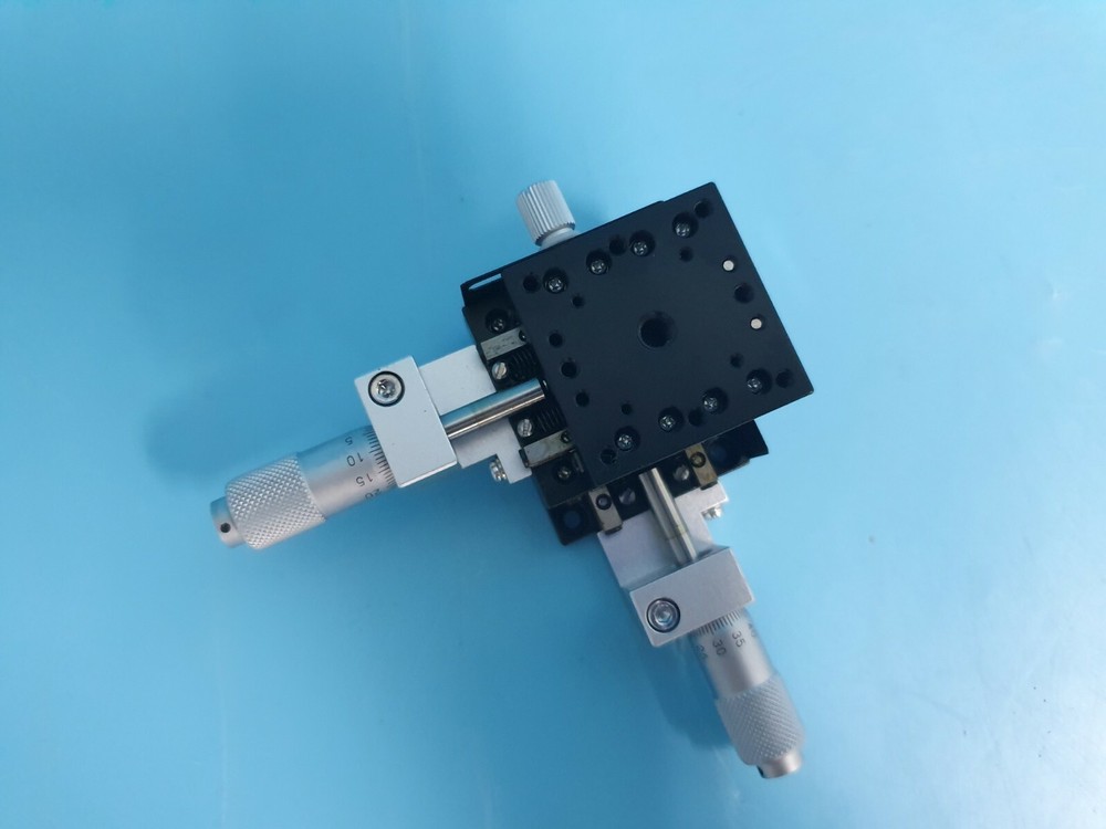 OptoSigma X,Y 2axis Linear Stage 40mm 1ea & Z axis Linear Stage 40mm 2ea