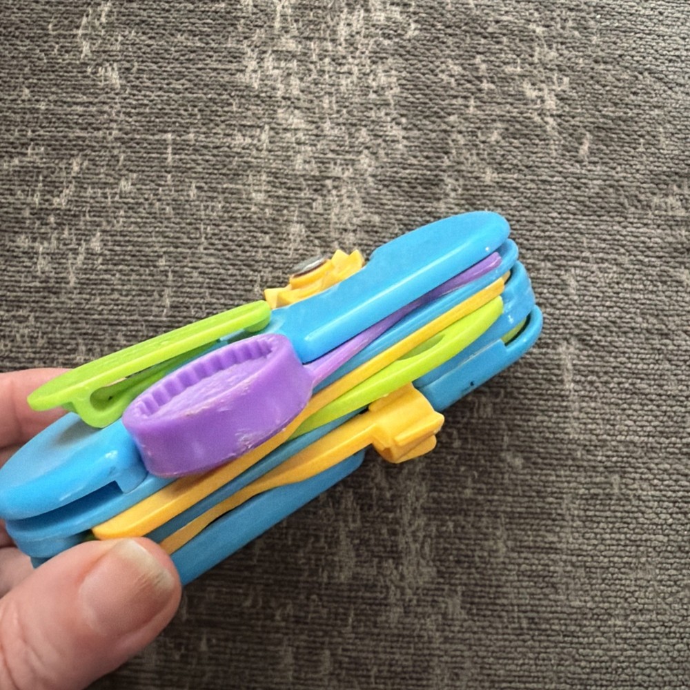 Play Do Fun Cutter Multi-Tool / Swiss Army Knife