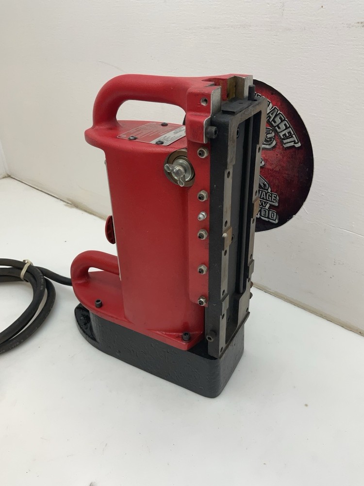 Milwaukee Cat. 4202 Electromagnetic Drill Press Base NEW