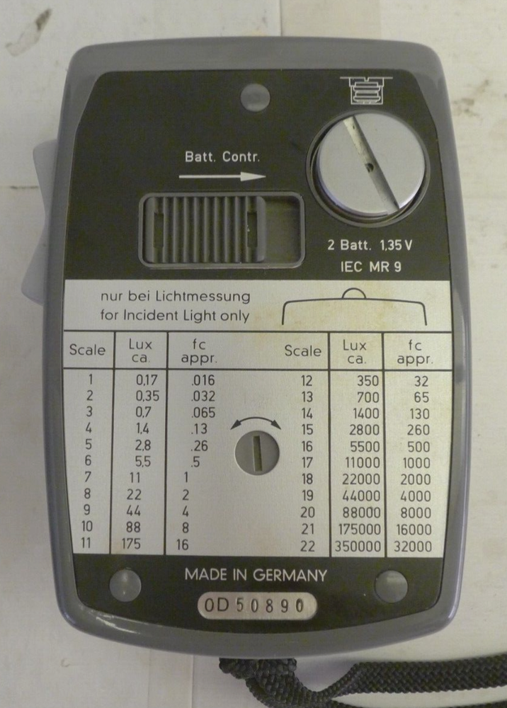 Gossen Luna Pro Light Meter with Leather Case & Strap - Made in Germany -