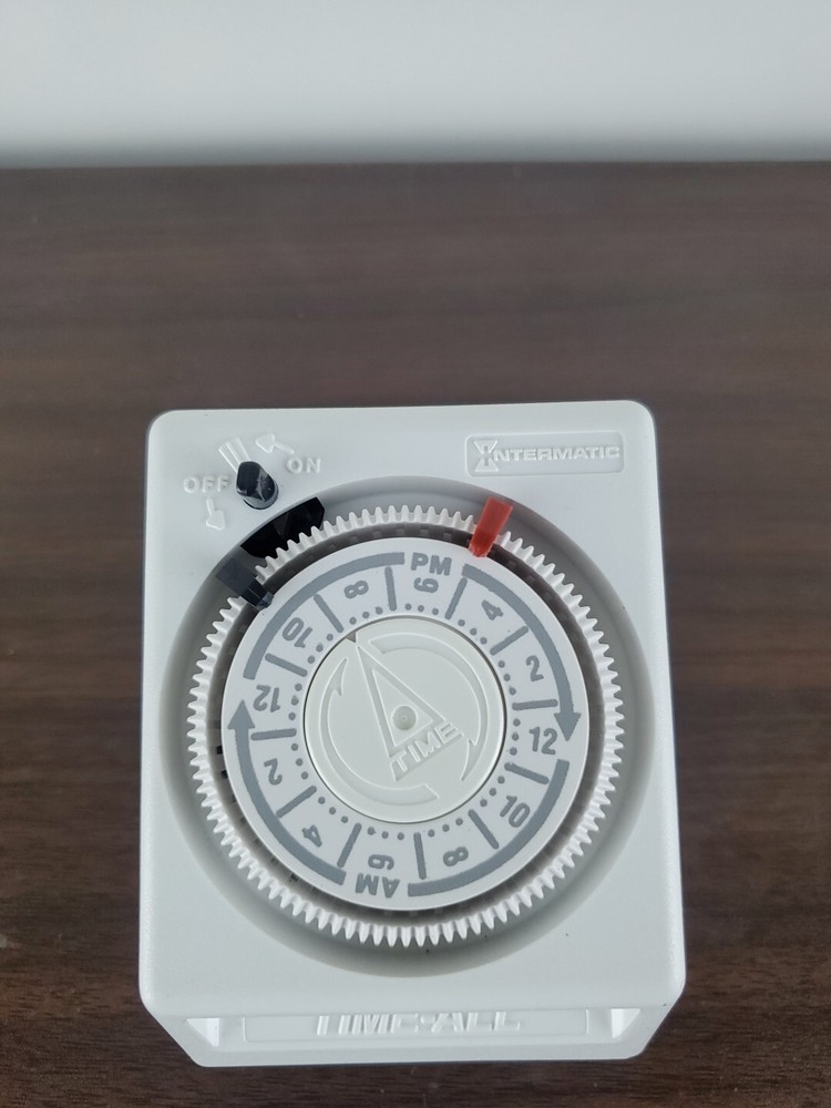 Intermatic 24 Hour Lamp & Appliance Timer 1 On/Off Setting SB111