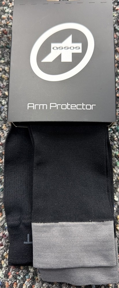 ASSOS Arm Protector Black Series Size O