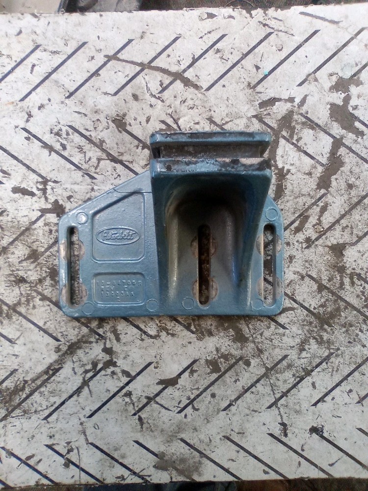 Peterbilt Support-Upper Hood | 13-04709R