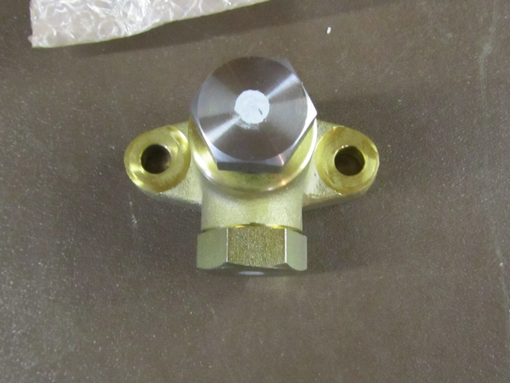 KOMATSU 426-60-15150 VALVE ASSEMBLY