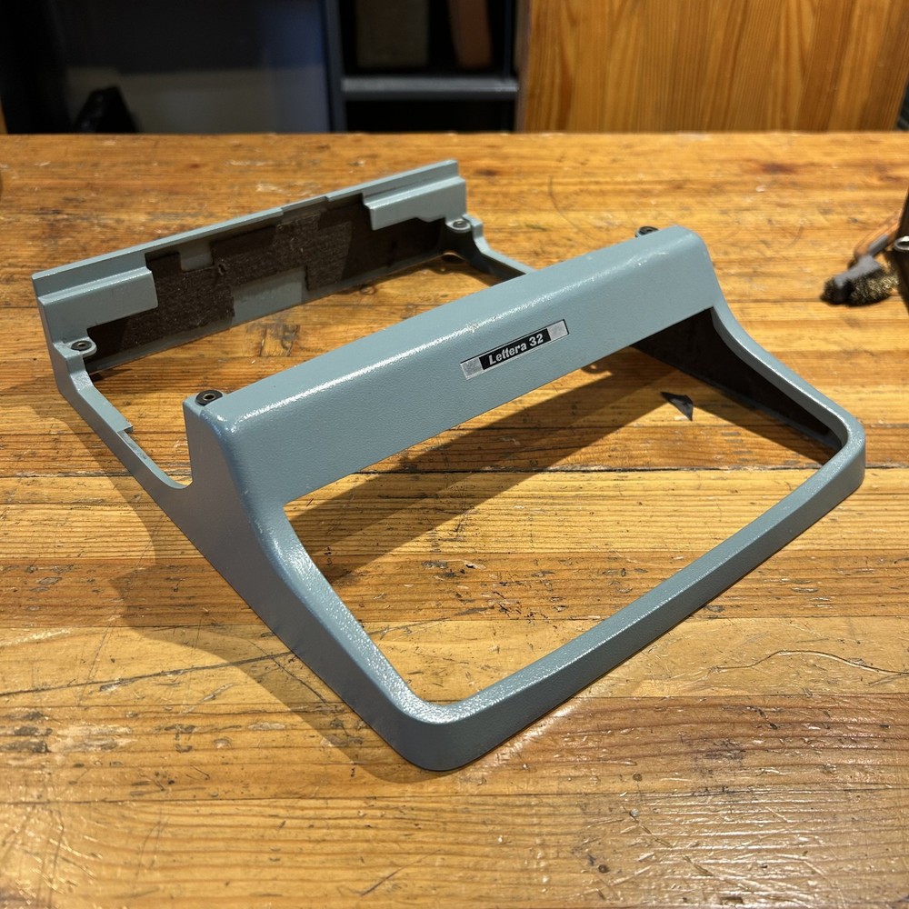Olivetti Lettera 32 replacement frame/body shell