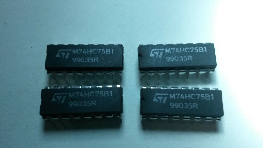 4x IC BAUSTEIN 74HC75 20679-182