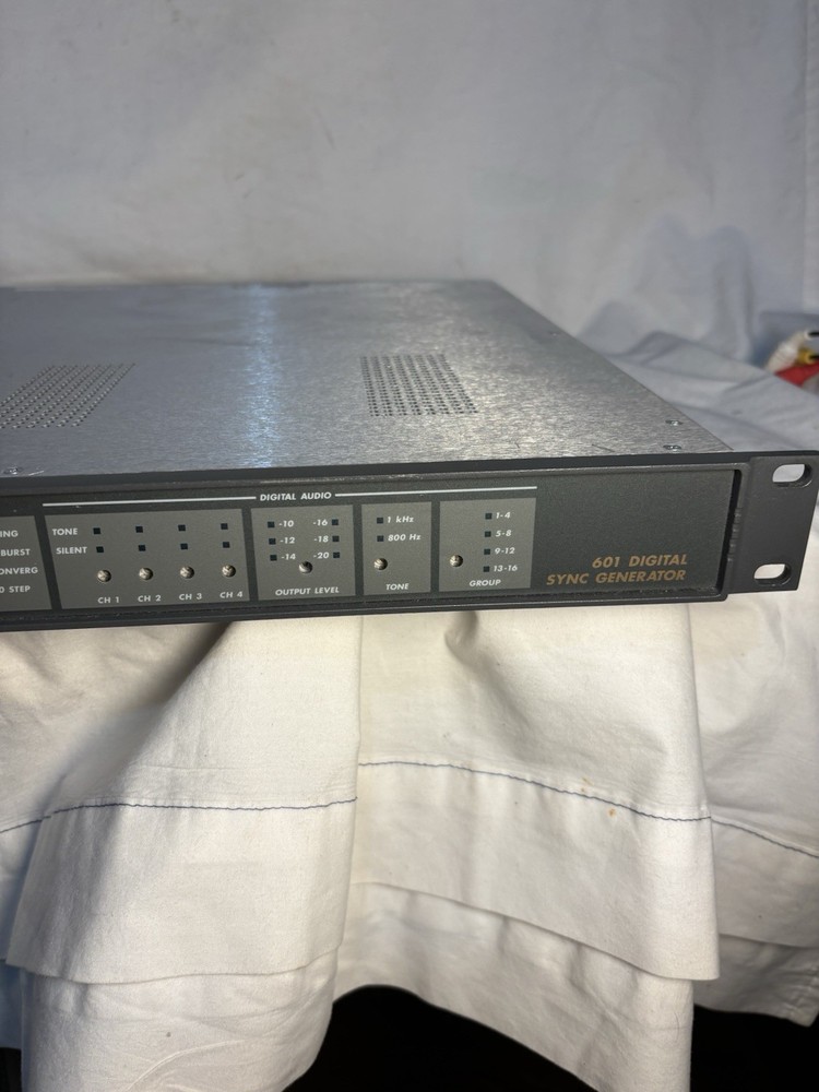 Videotek VSG-204D 601 Digital Sync Generator