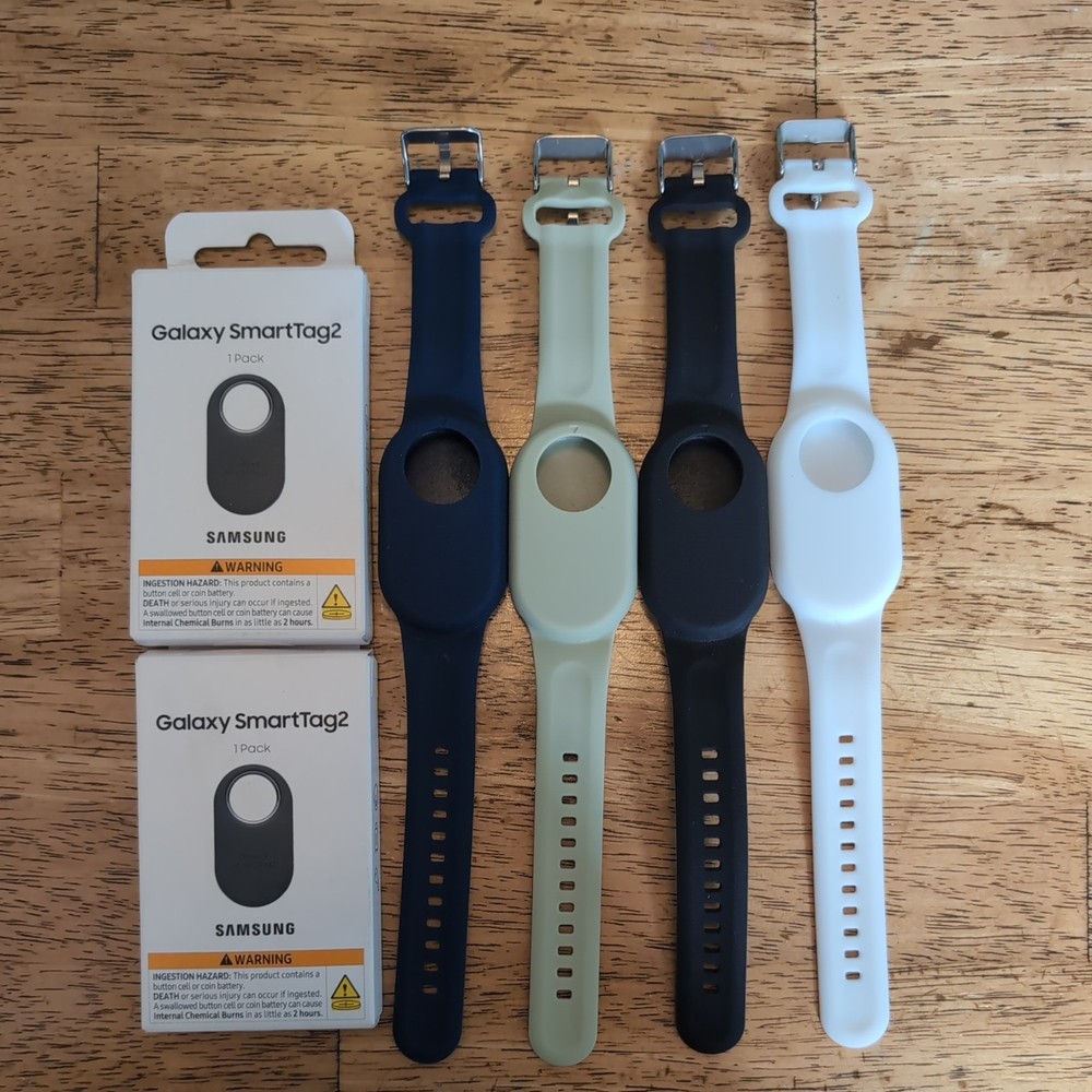 2 Samsung SmartTag 2 Bluetooth Accessory Tracker Locator - Open Box