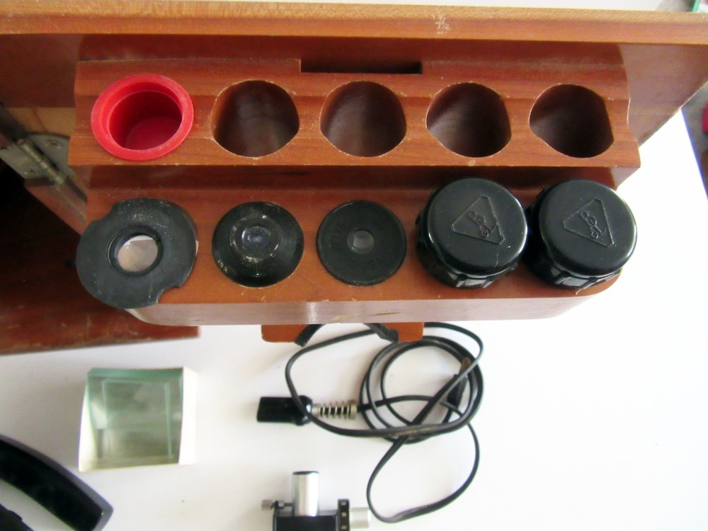 High End BOSCH & LOMB Microscope with Case & Acessories, Complete!