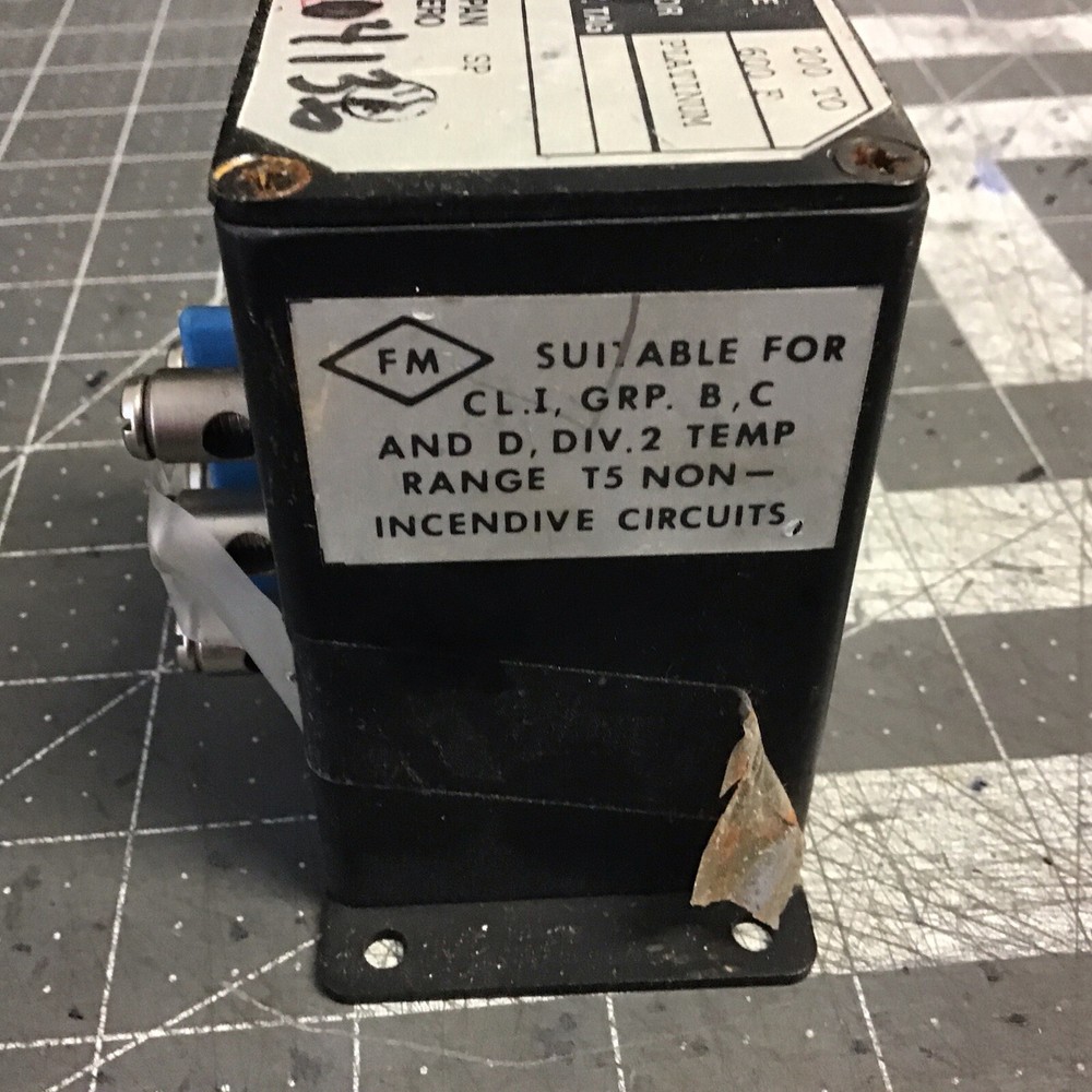 Foxboro Temp Transmitter E94-Q15B Used(LB01G)