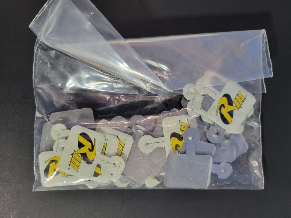 Robin III Pin Button Lot Promo Comic Series Release 3 DC Comics