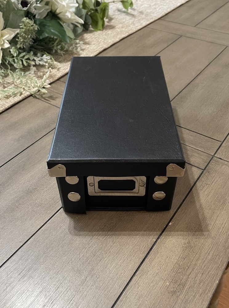 Snap And Store Box