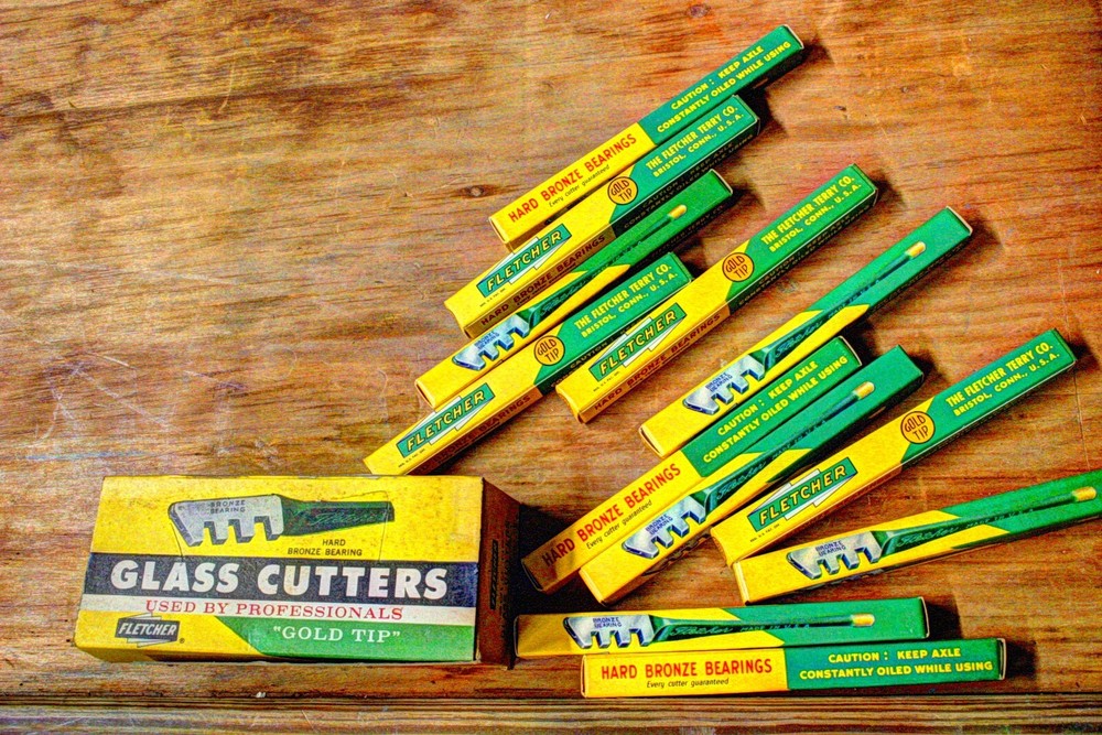 12 Glass Cutters - New