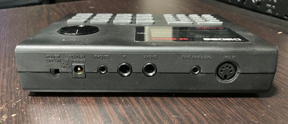 Boss DR-550 Dr. Rhythm Drum Machine