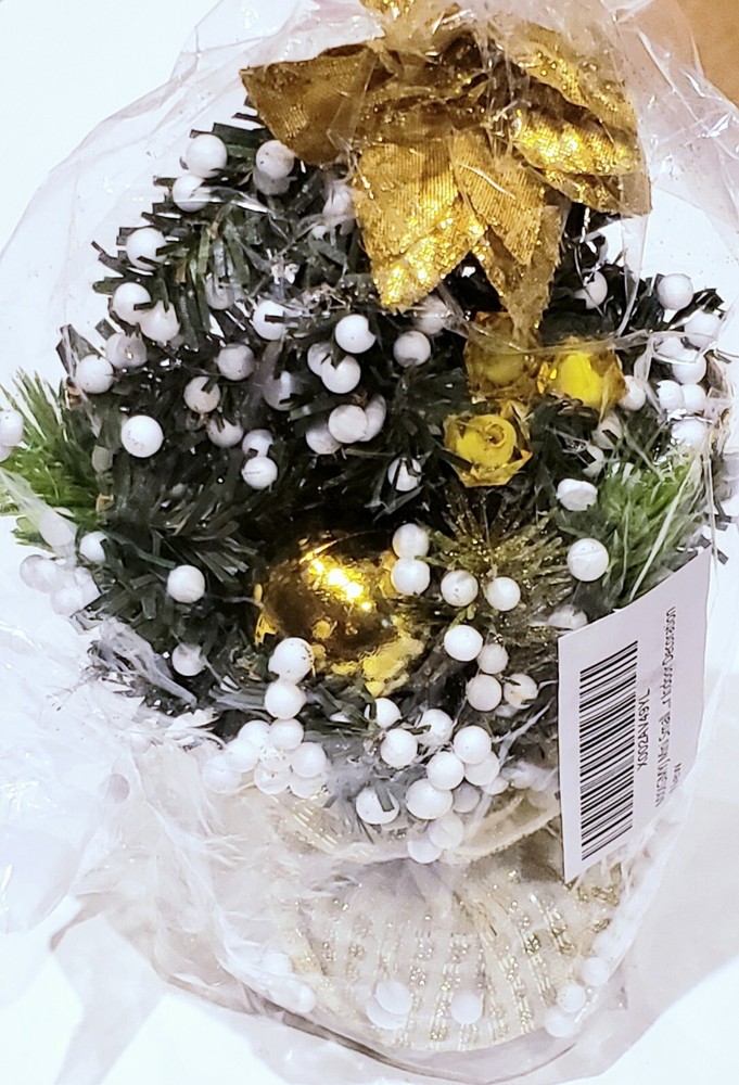 2 Pack Mini Christmas Tree Decor, Small Artificial Christmas Tree 8 Inch