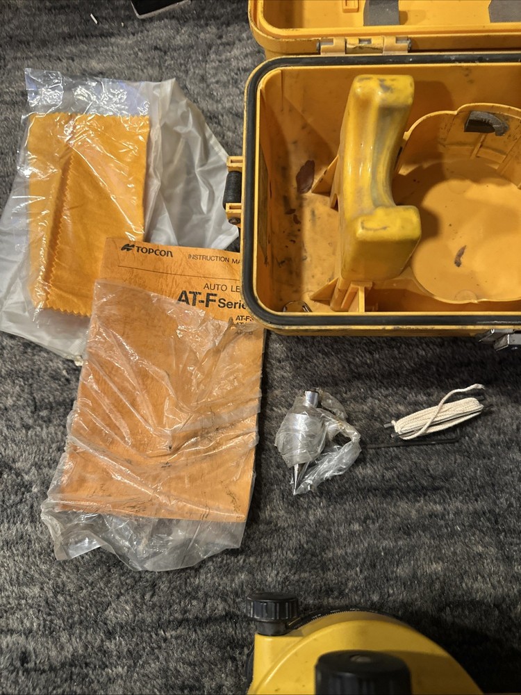 Topcon AT-F4 Automatic Optical Level w/ Transport Case