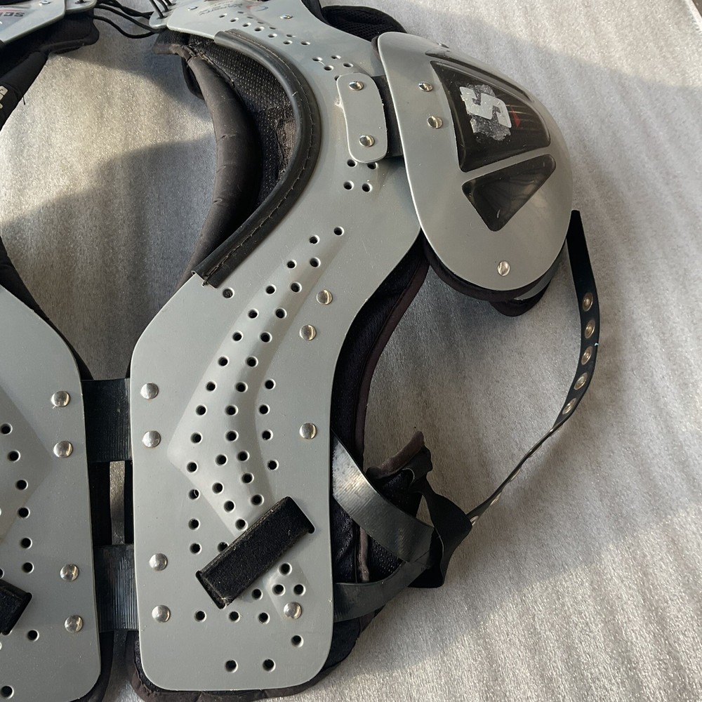 Schutt Varsity Flex Football Pads Large